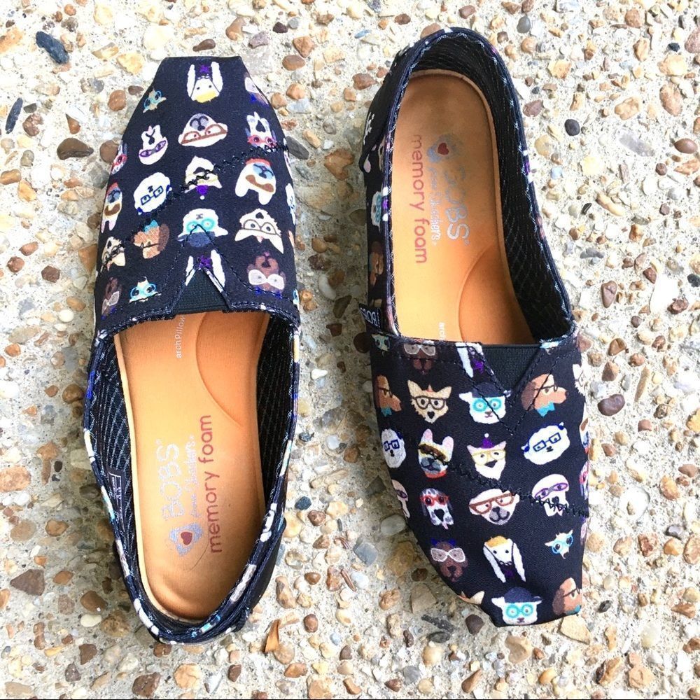 Sketchers Bobs for Dogs Black Memory Foam loafers Size 6